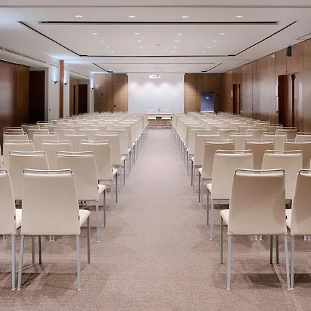 Nh Panorama Hotel 4*