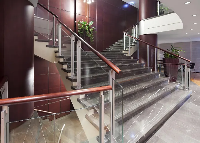 Nh Panorama Hotel 4*