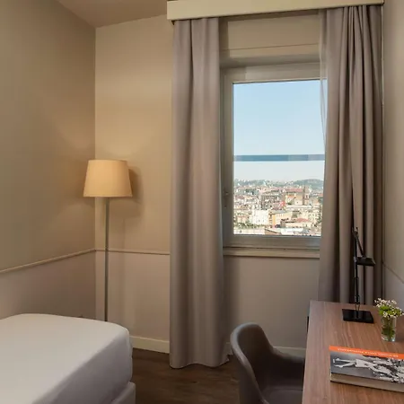 Nh Panorama Hotel 4*