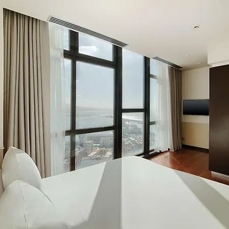 Nh Panorama Hotel 4*